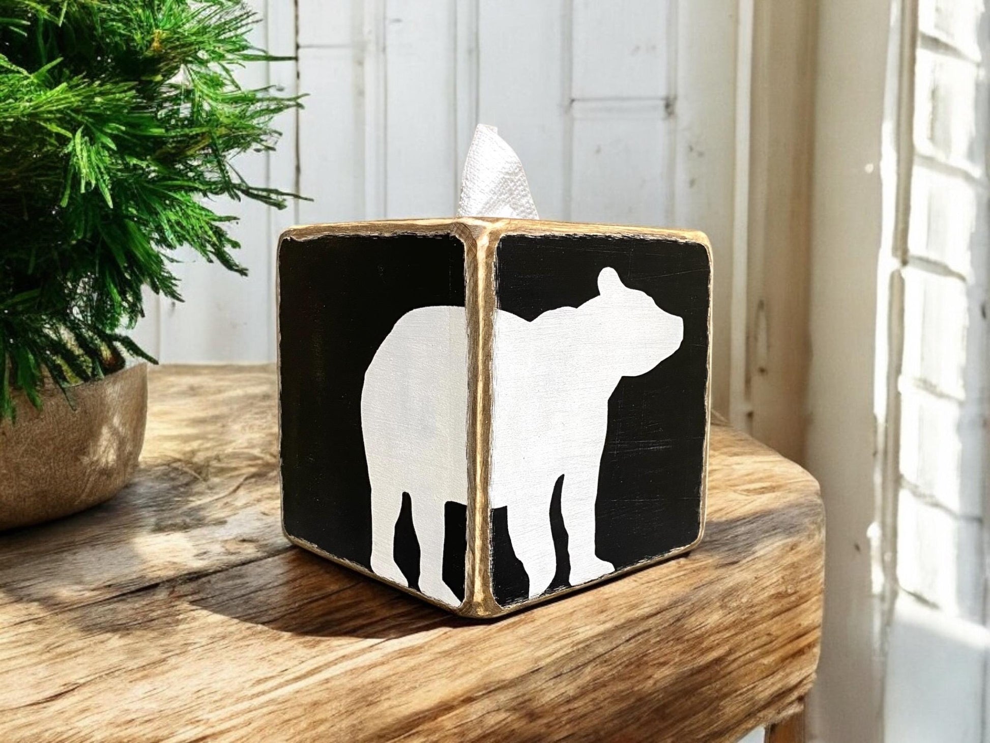Polar bear tissue box for cabin
