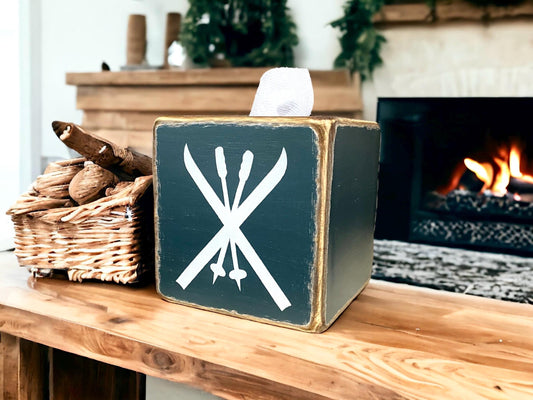 Ski lodge tissue box cover