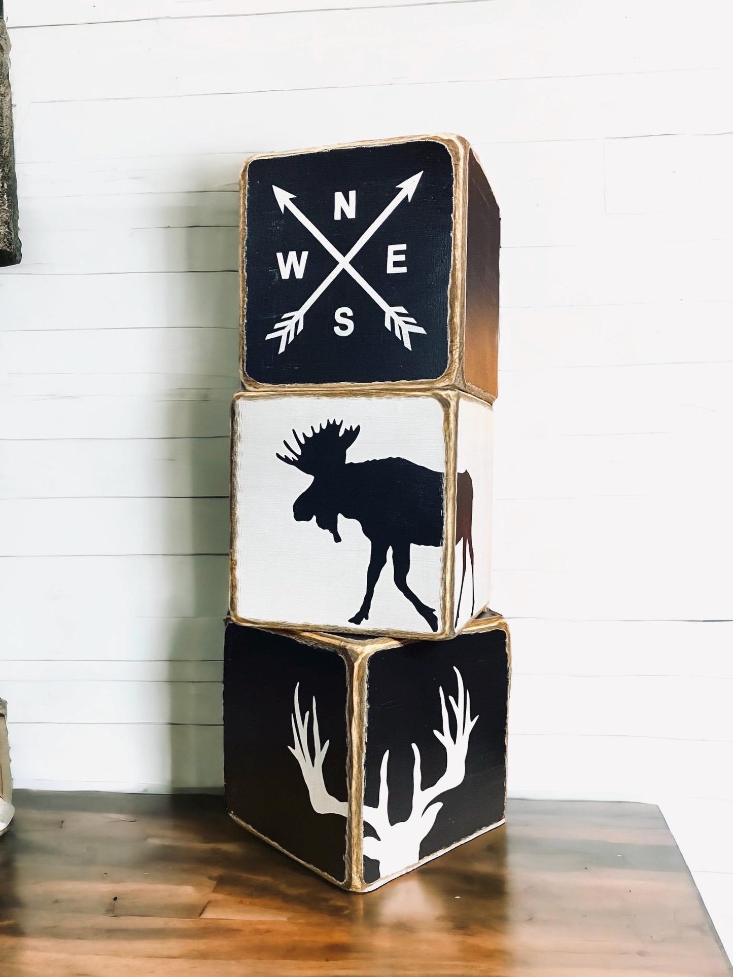 Compass Arrow Wood Tissue Box Cover, Rustic Farmhouse Modern Decor