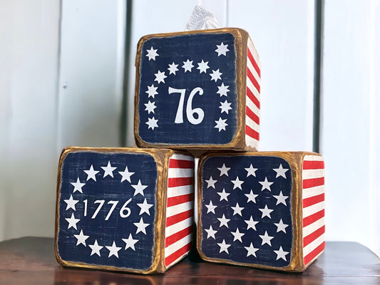 Patriotic American flag tissue box