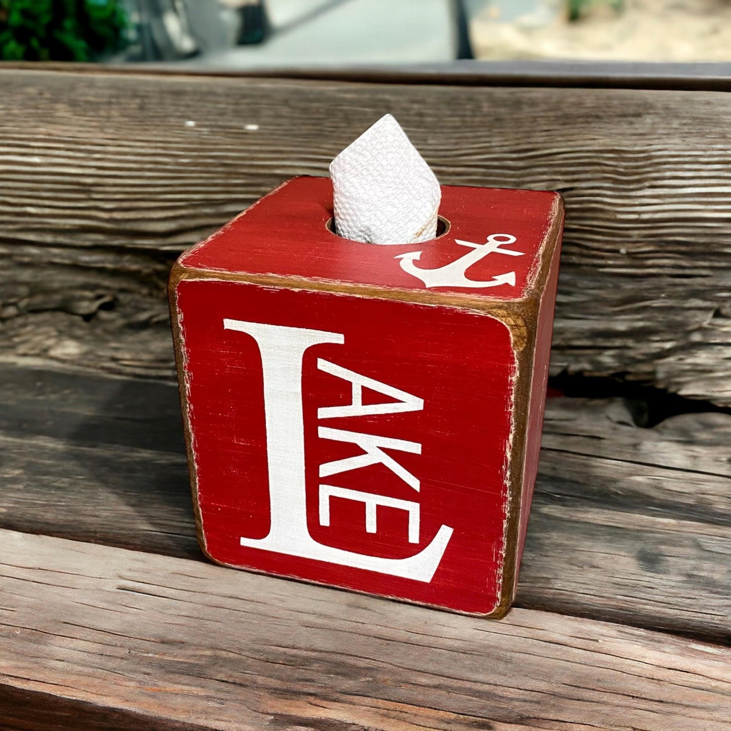 Lake tissue box